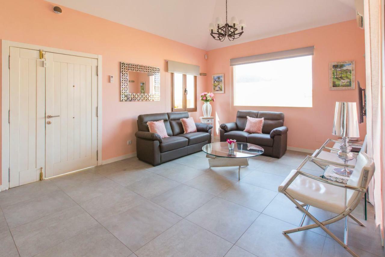Villa Bella Lucia 3. Piscina Climatizada, Wifi, Bbq. Corralejo Eksteriør billede